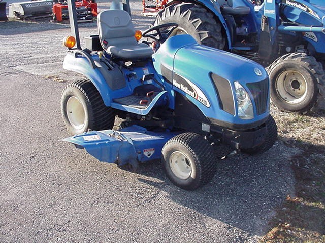 New Holland TZ25DA Tractor - Compact Utility For Sale