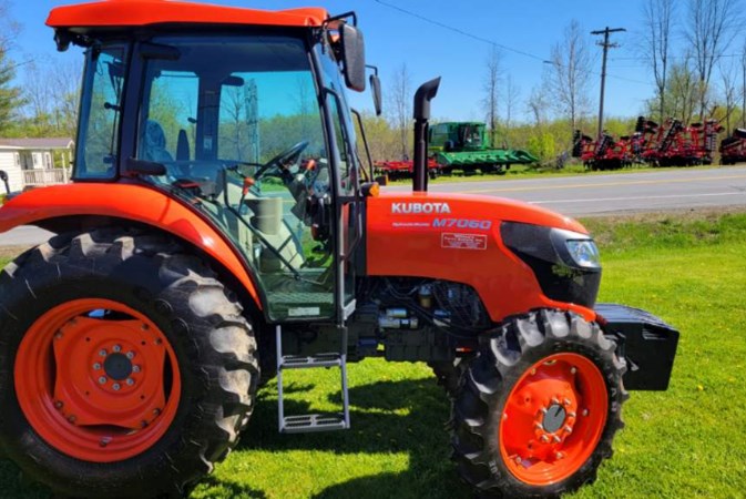 2018 Kubota M7060HDC12 Tractor For Sale