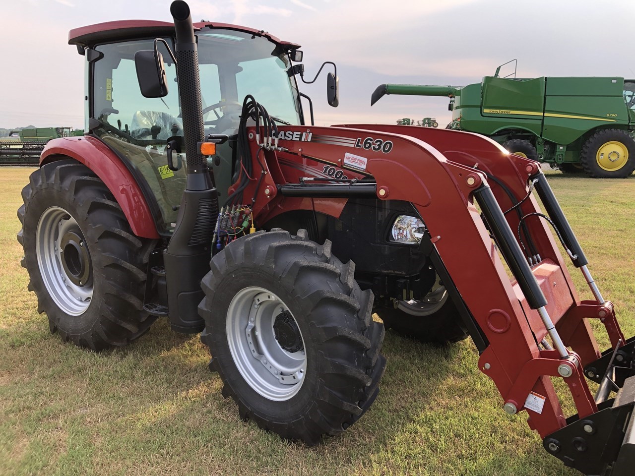 2022 Case IH Farmall 100C Tractor Utility For Sale in
