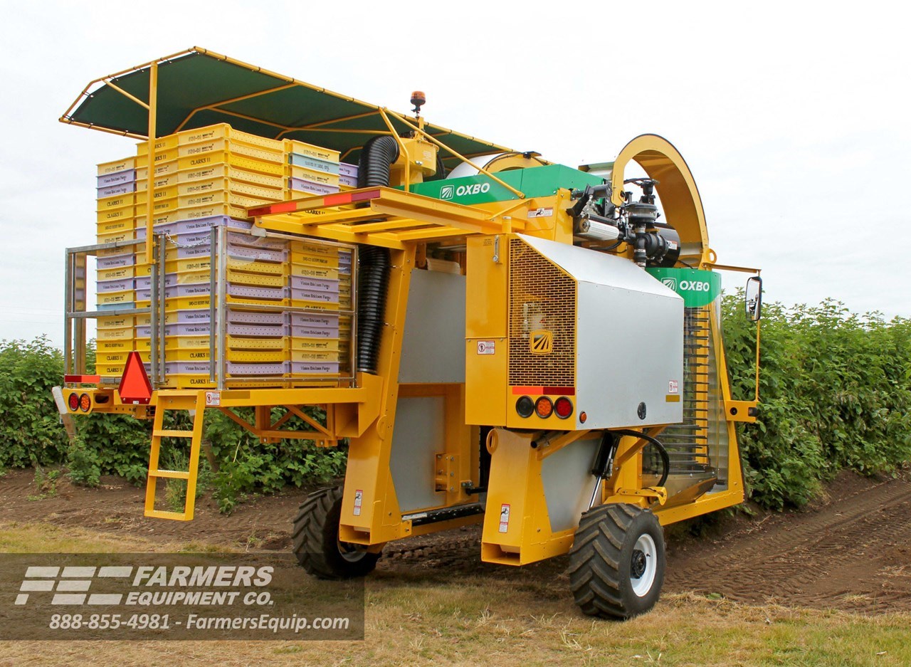 2022 Oxbo International Corporation 9140 Berry Harvester Self Propelled