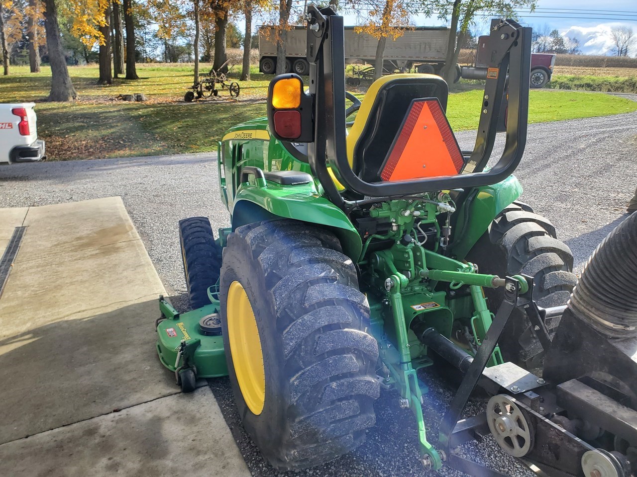 2016 John Deere 3046R Tractor - Compact Utility For Sale