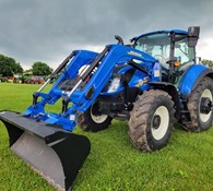 New Holland T5 Series – Tier 4B T5.120 Electro Command™ Thumbnail 2