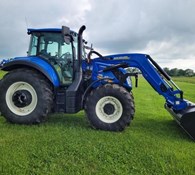 New Holland T5 Series – Tier 4B T5.120 Electro Command™ Thumbnail 3