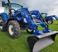 New Holland T5 Series – Tier 4B T5.120 Electro Command™ Thumbnail 4