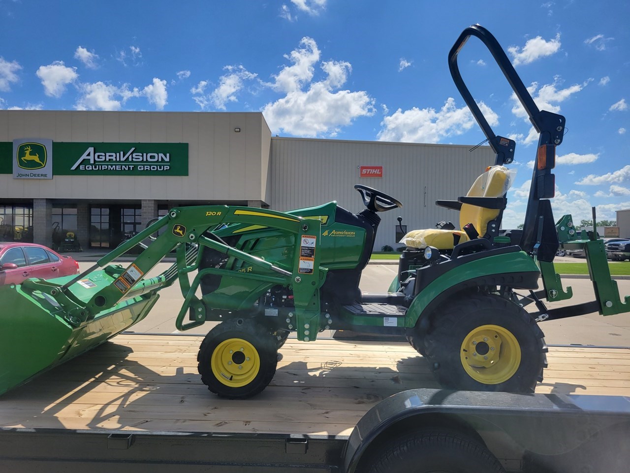 2021 John Deere 1025R Compact Utility Tractor For Sale in LeMars Iowa