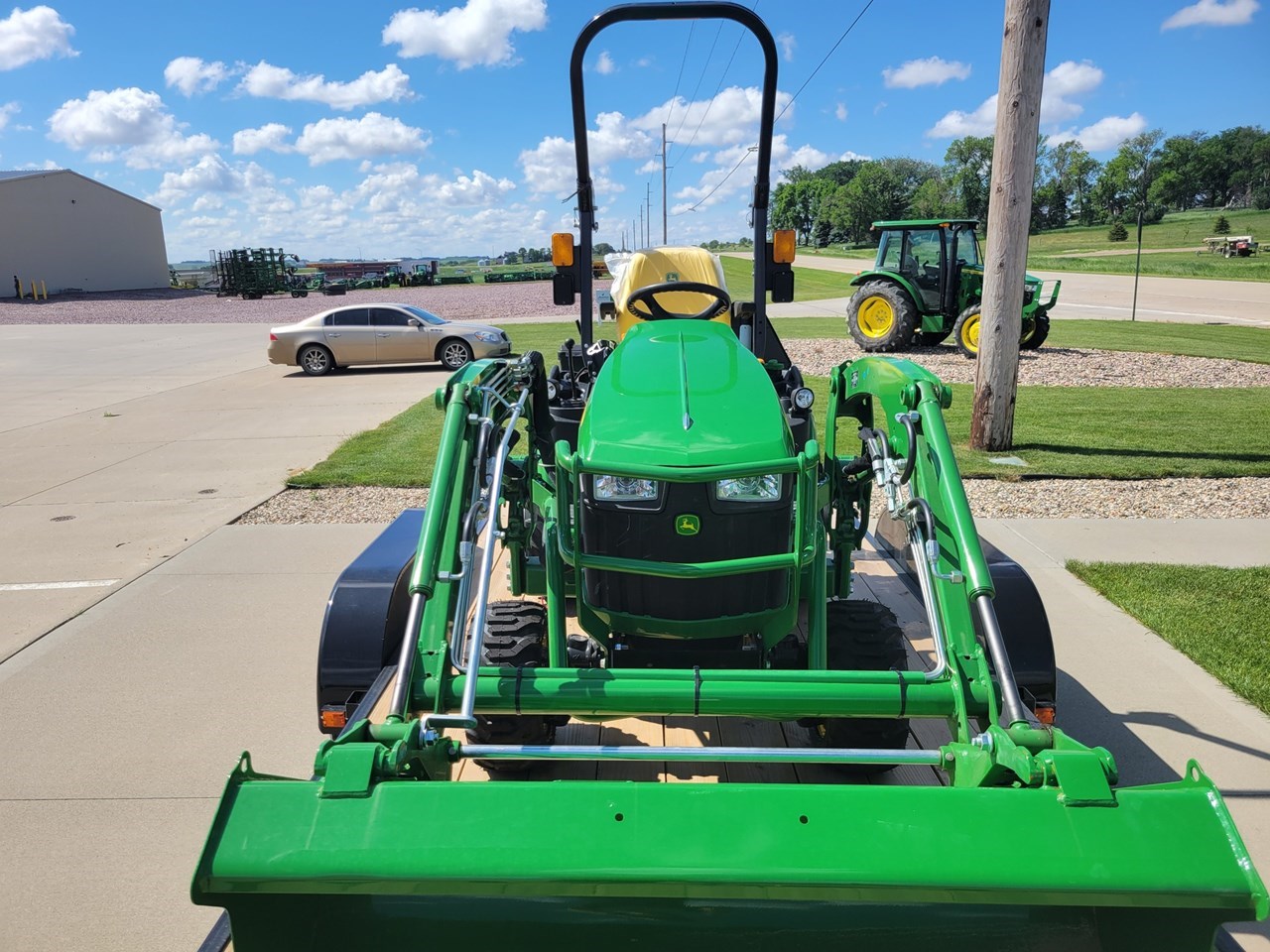 2021 John Deere 1025R Compact Utility Tractor For Sale in LeMars Iowa