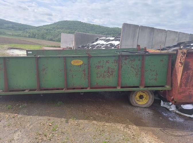 Balzer 1016 Forage Boxes and Blowers For Sale