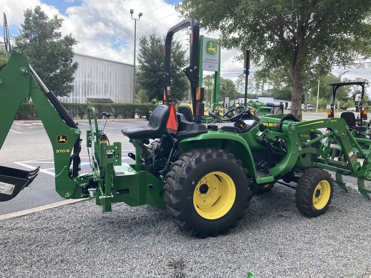 2022 John Deere 3025E Compact Utility Tractor For Sale in St Augustine