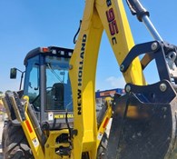 2021 New Holland B95C Thumbnail 4