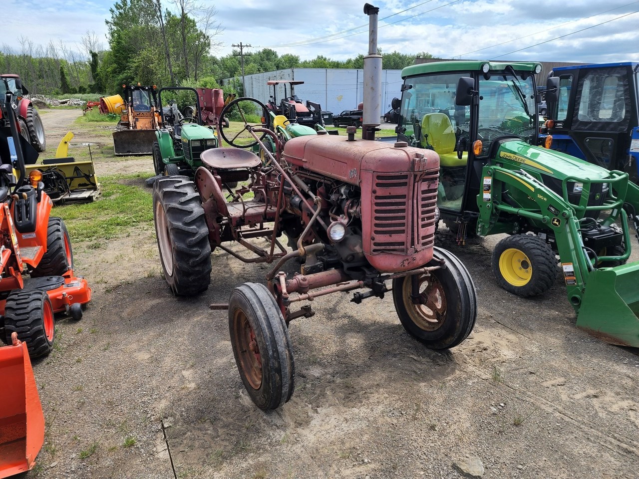 1950 Farmall 100 Tractor - Compact Utility For Sale