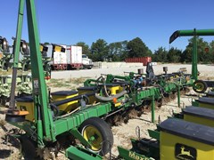 Planter For Sale 2001 John Deere 1710 Planter For Sale 2001 John Deere 1710