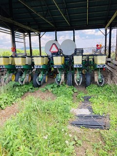 Planter For Sale 1993 John Deere 7200 Planter For Sale 1993 John Deere 7200