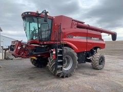 Combine For Sale 2010 Case IH 7120 Combine For Sale 2010 Case IH 7120