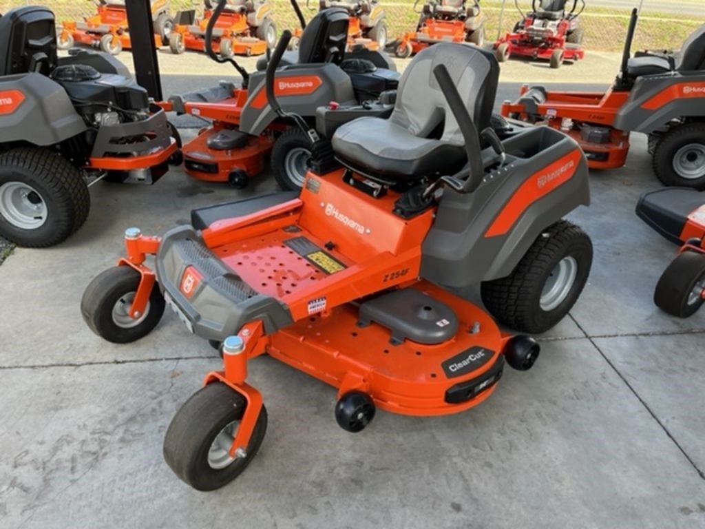 2022 Husqvarna Residential ZeroTurn Mowers Z254F Kawasaki 23 hp Zero
