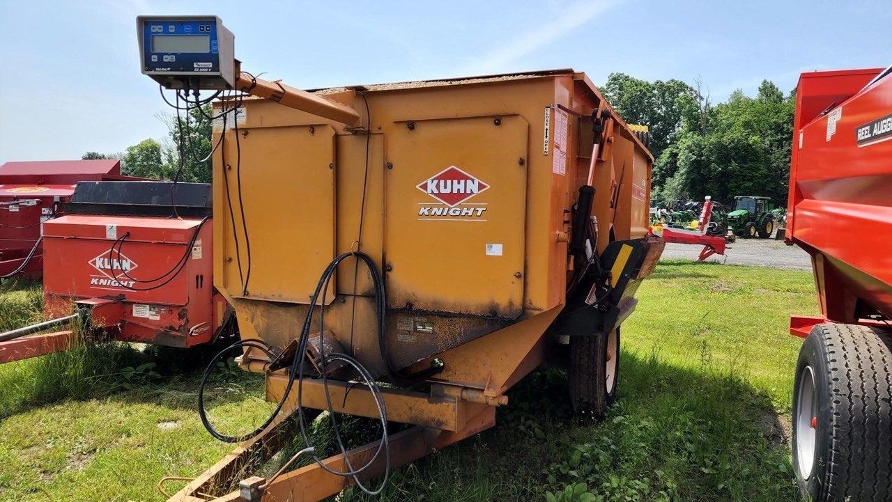 2010 Kuhn Knight 3130 Grinder Mixer For Sale