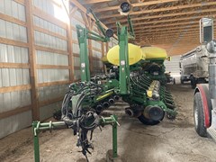 Planter For Sale 2013 John Deere 1770NT CCS Planter For Sale 2013 John Deere 1770NT CCS