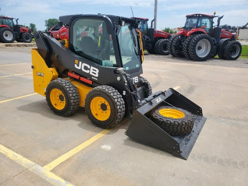 2022 JCB 215 Skid Steer For Sale in Wamego Kansas