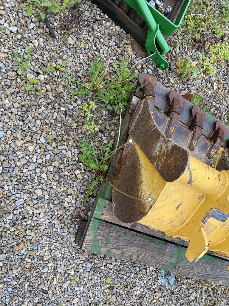 2021 John Deere AT316558 Bucket For Sale in Dutzow Missouri