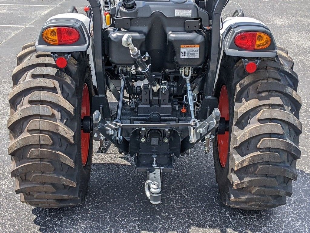 2023 Bobcat Compact Tractors CT2540 Image 5