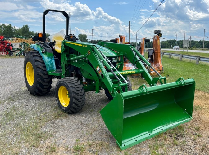 2022 John Deere 4052M Heavy Tractor - Compact Utility For Sale