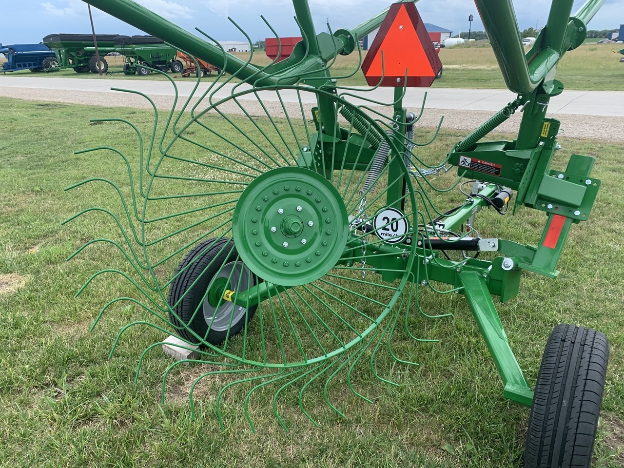 2022 Frontier WR0012 Hay Rake For Sale in Sibley Iowa