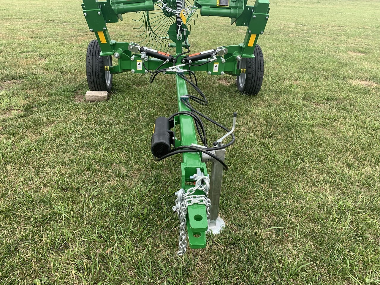 2022 Frontier WR0012 Hay Rake For Sale in Sibley Iowa