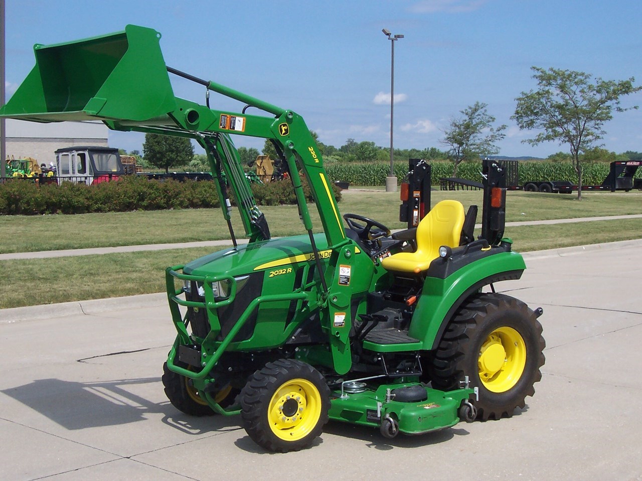 2017 John Deere 2032R Compact Utility Tractor For Sale in North Liberty