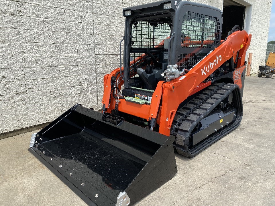 2022 Kubota SVL65 Skid SteerTrack For Sale in Silvis Illinois
