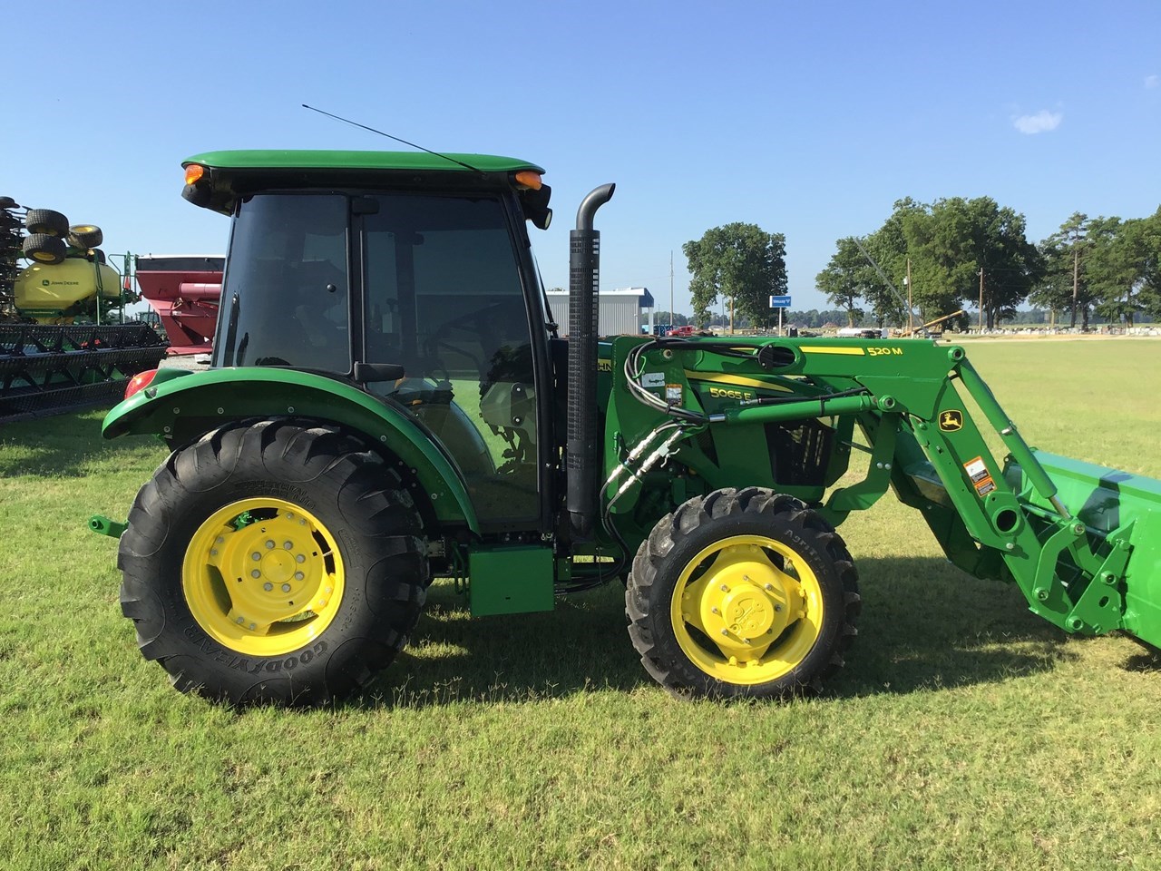 2018 John Deere 5065E Tractor Utility For Sale in Arkansas