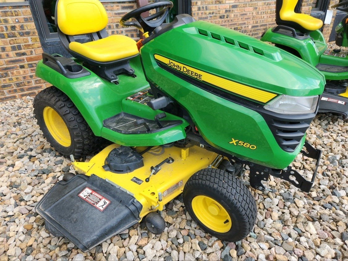 2020 John Deere X580 Riding Mower For Sale in Lacon Illinois