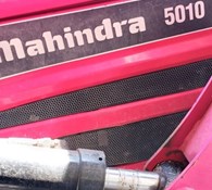 2015 Mahindra 5010 HST Cab Thumbnail 6
