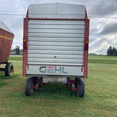 1997 Gehl bu980 Forage Boxes and Blowers For Sale
