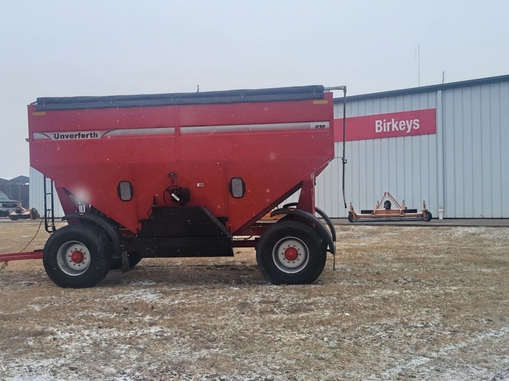 2022 Unverferth GW6300003R Gravity Box For Sale in Shelbyville Illinois