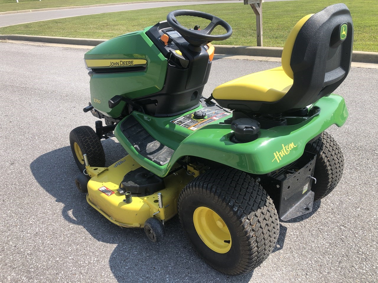 2022 John Deere X350 Riding Mower For Sale in Kentucky