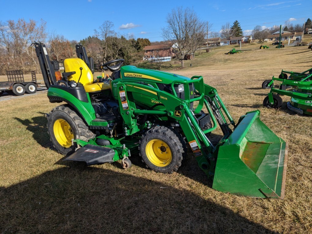 2019 John Deere 2025R Compact Utility Tractor For Sale in Mercersburg