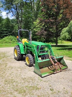 Tractor - Compact Utility For Sale 2014 John Deere 3032E , 32 HP Tractor - Compact Utility For Sale 2014 John Deere 3032E , 32 HP