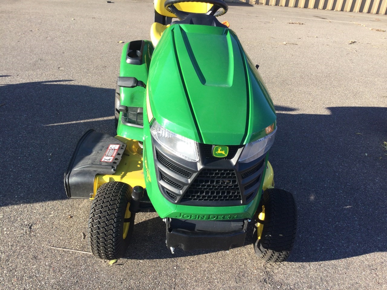 2019 John Deere X370 Riding Mower For Sale in New Richmond Wisconsin