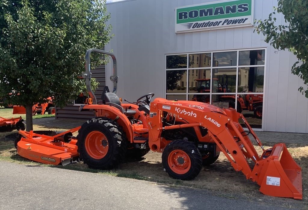 2022 Kubota Standard L Series L3302 Compact Utility Tractor برسم البيع