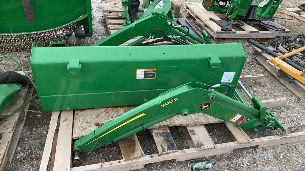 2021 John Deere 300E Front End Loader Attachment For Sale in Riverside