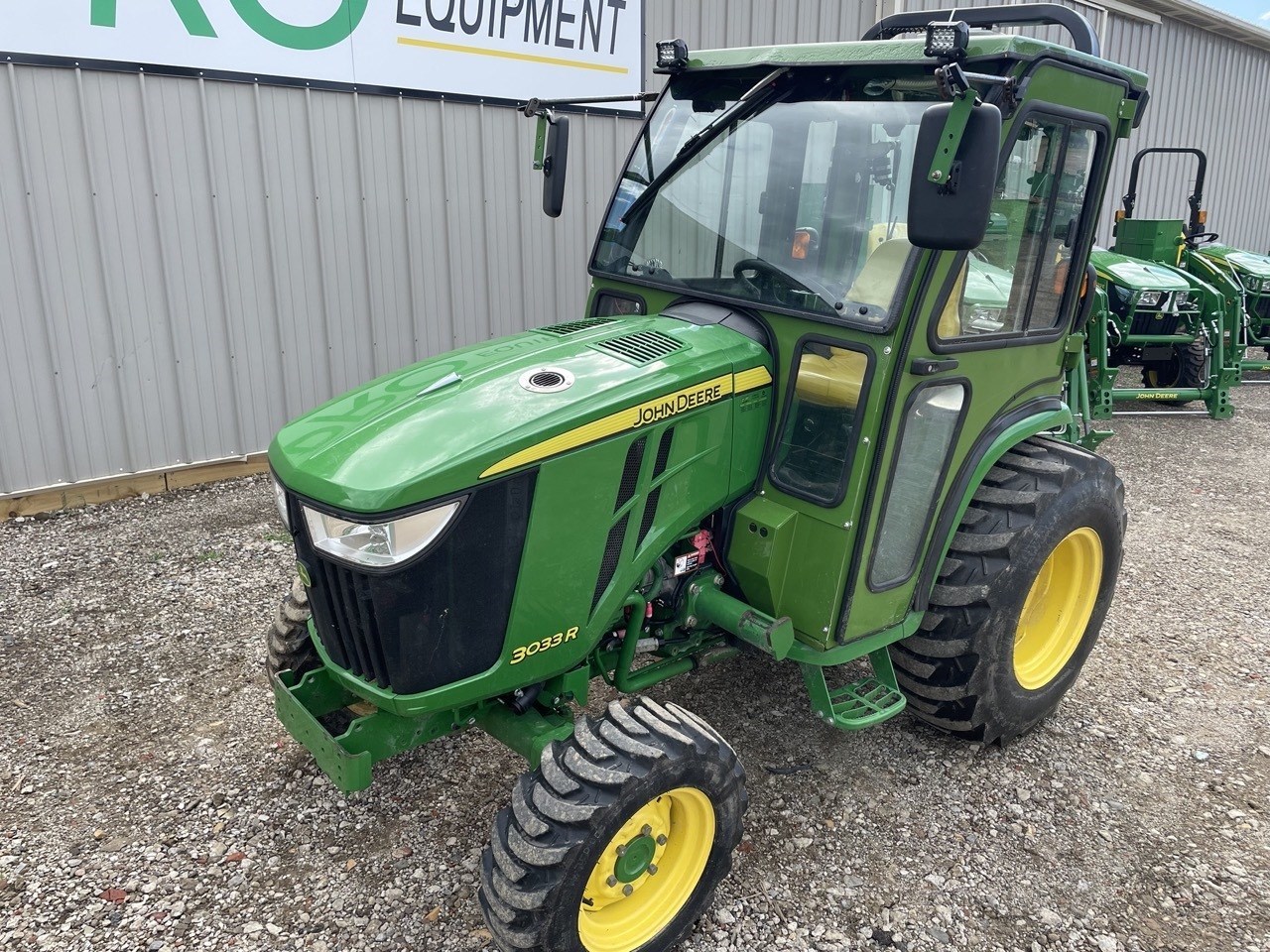 2016 John Deere 3033R Tractor - Compact Utility For Sale