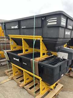Spreader For Sale 2023 Sno-Way RVB 2500 Spreader For Sale 2023 Sno-Way RVB 2500