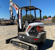 2022 Bobcat Compact Excavators E32 R2 Series Thumbnail 3