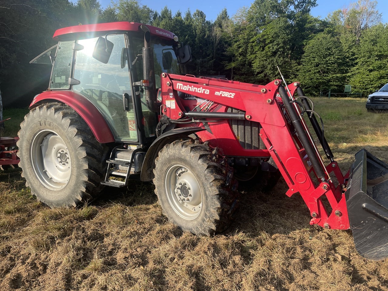 2016 Mahindra 105 Tractor - Utility For Sale