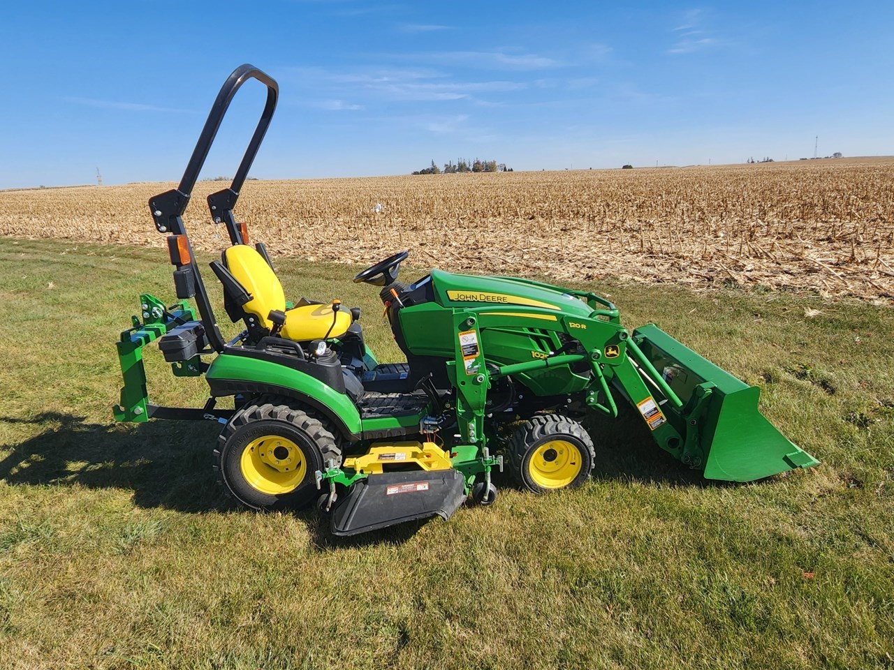 2018 John Deere 1025R Compact Utility Tractor For Sale in Lowden Iowa