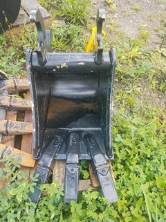Bucket For Sale 2022 John Deere BYT10959 Bucket For Sale 2022 John Deere BYT10959