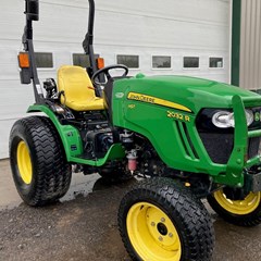 2015 John Deere 2032R Tractor - Compact Utility For Sale
