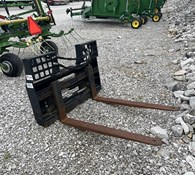 2017 Jenkins Iron & Steel Hyd slide pallet forks Thumbnail 1