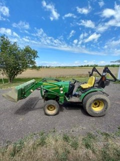 Tractor - Compact Utility For Sale 2006 John Deere 2520 