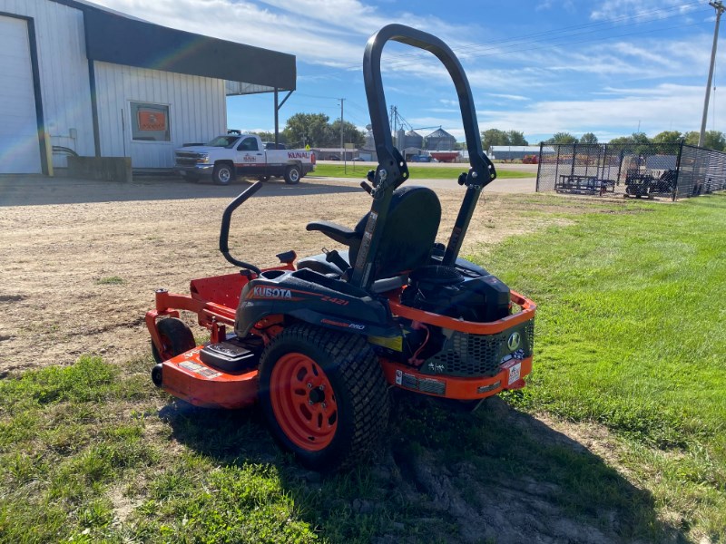 Kubota Z42154 Zero Turn Mower For Sale in Preston Iowa