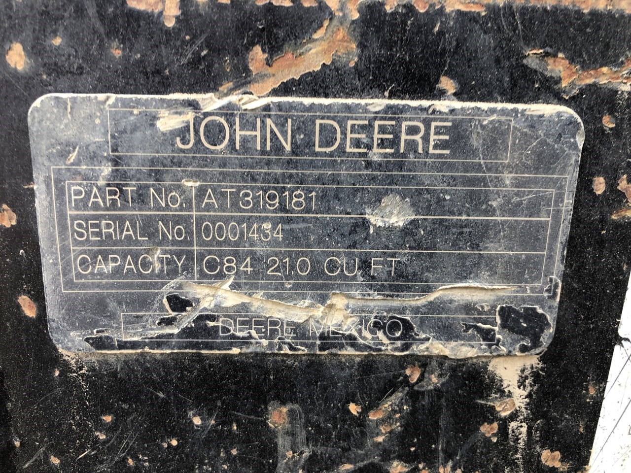 2018 John Deere 333G Image 16